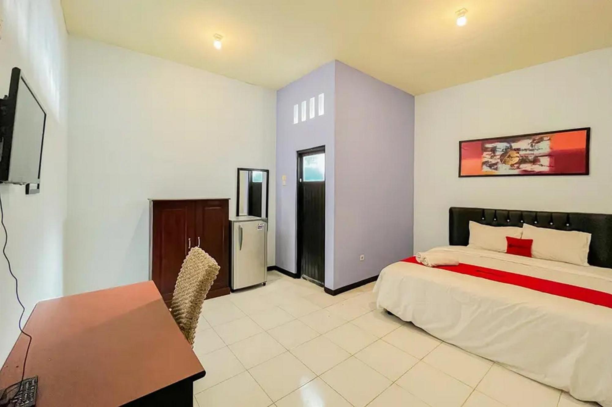 Hotel Reddoorz Syariah Near Rsud Tuban Tuban  Exterior foto